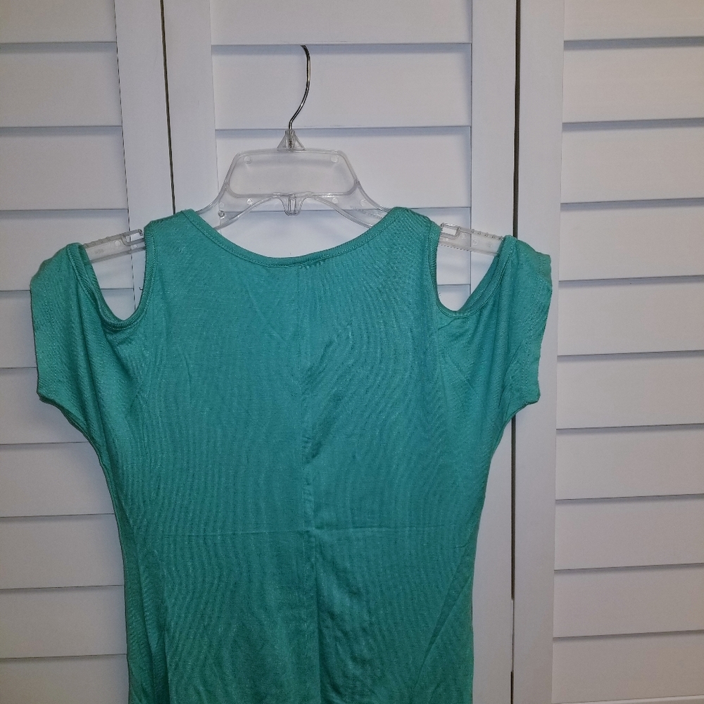 Top - Picture 2 of 4